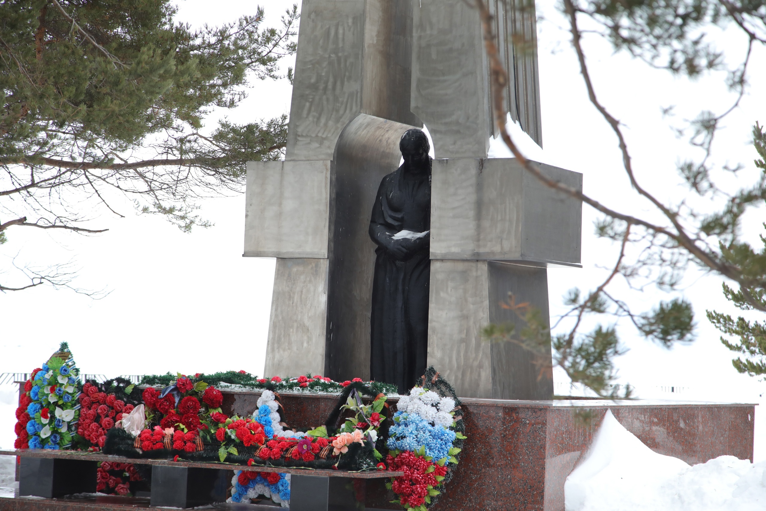 Бережное отношение к воинским памятным местам – обязанность каждого гражданина страны.