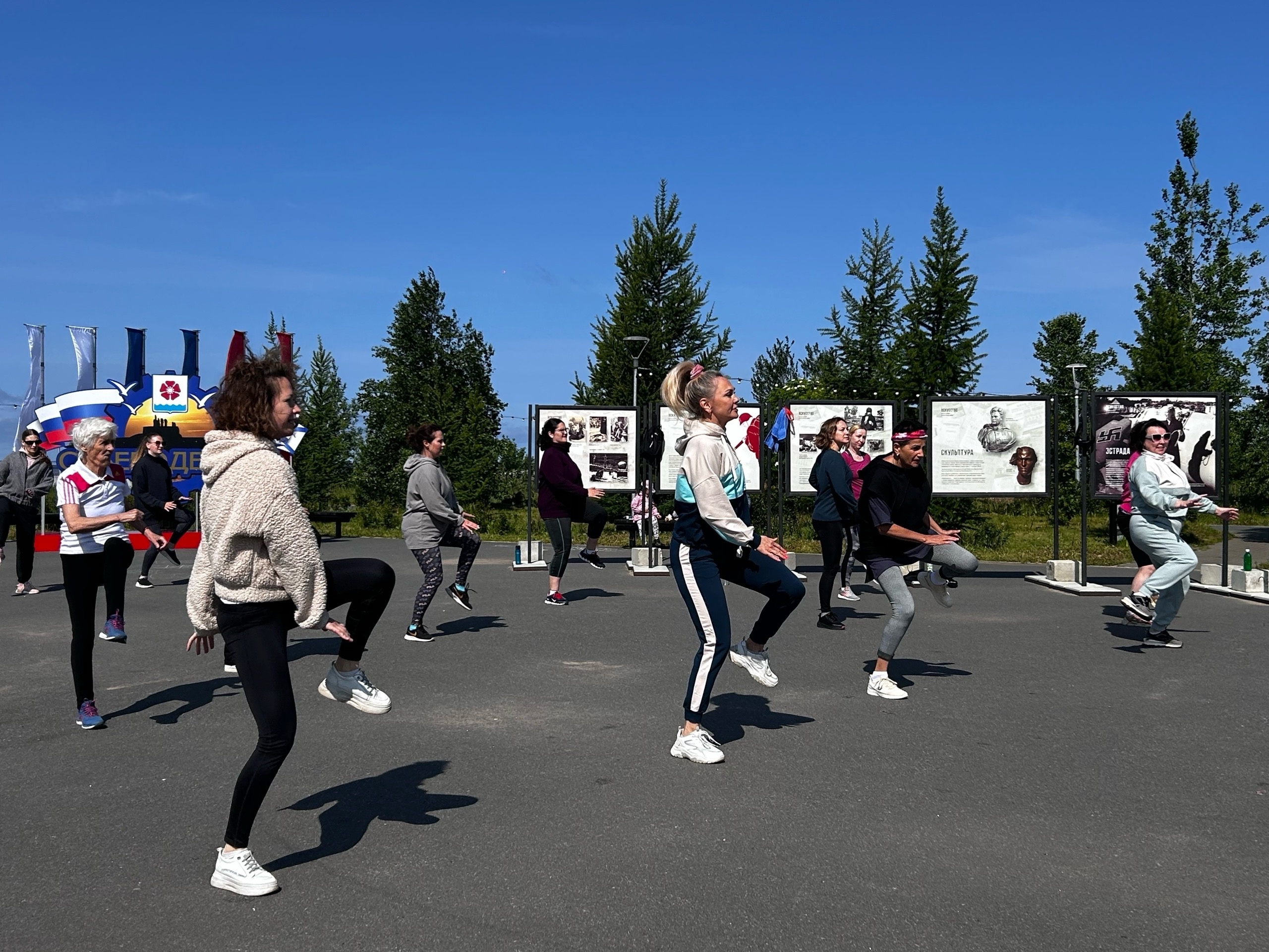 Лето в городе: в июле продолжаются бесплатные тренировки на свежем воздухе.