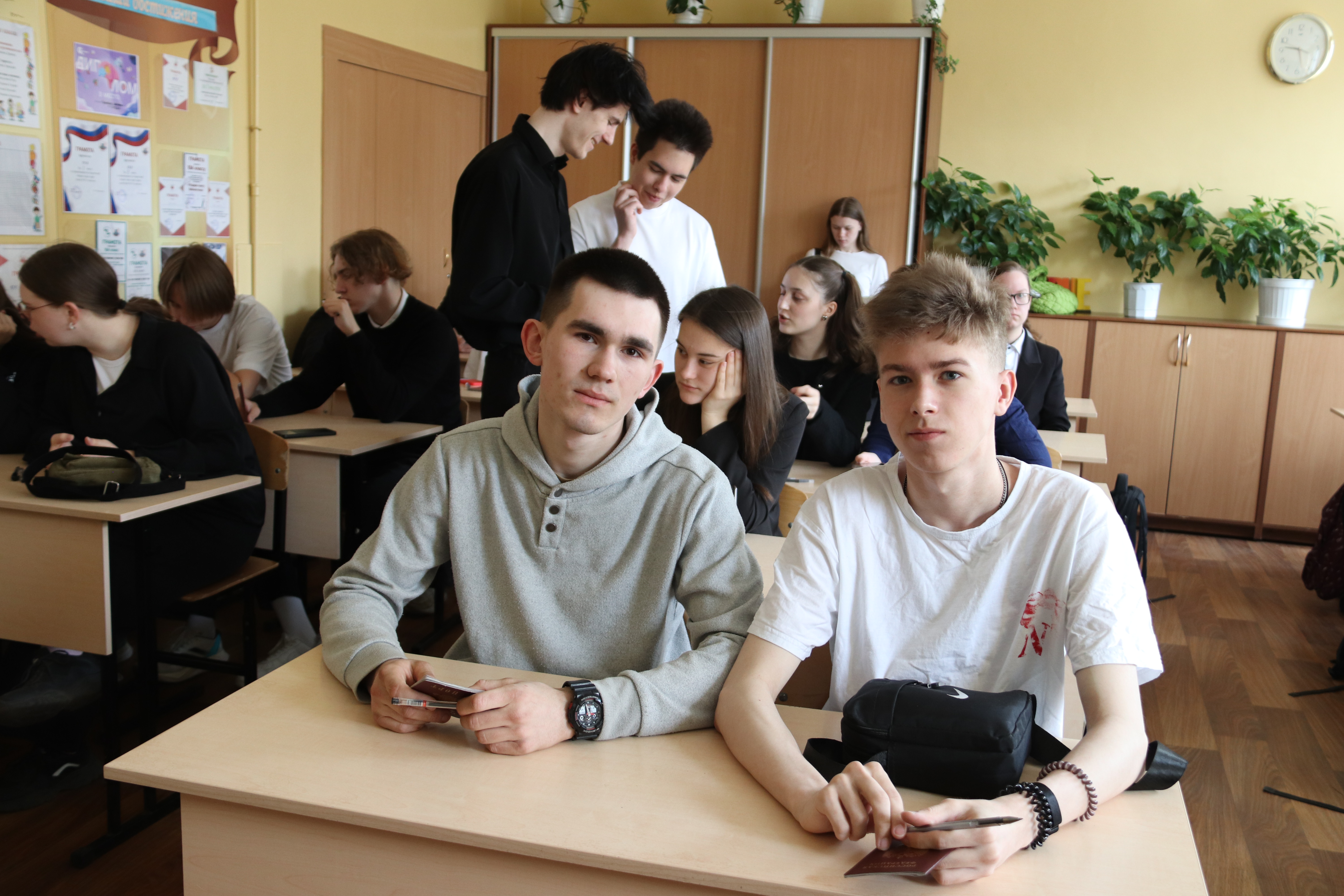 Северодвинские школьники сдают сегодня пробные ЕГЭ.