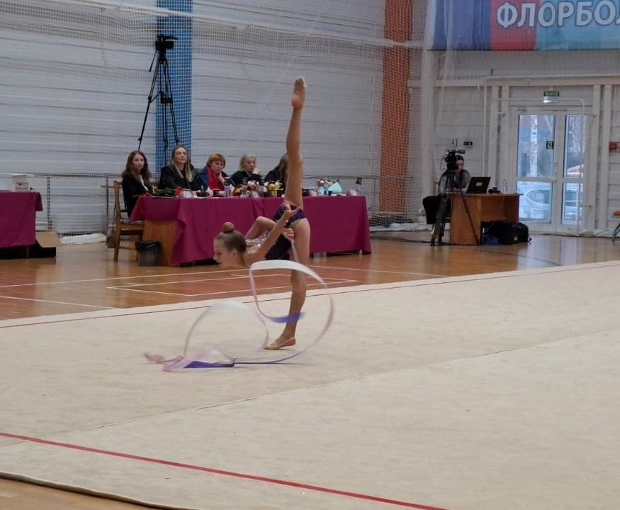 Северодвинки одержали победы на чемпионате и первенстве Архангельской области по художественной гимнастике.