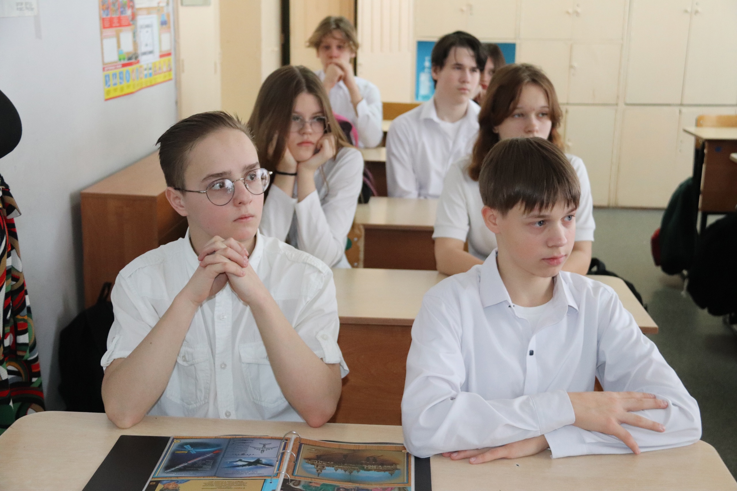 В школах Северодвинска продолжаются встречи с участниками СВО.