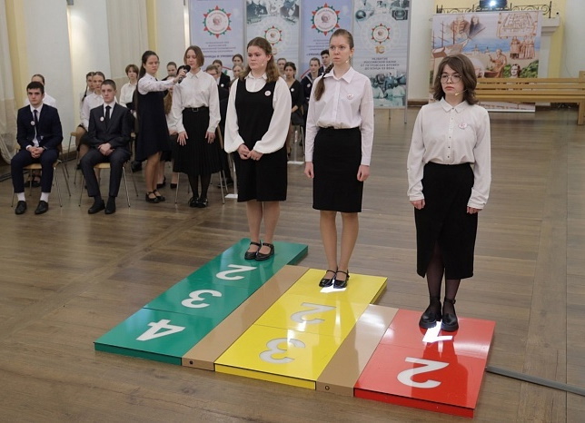 Северодвинка – финалистка областной олимпиады «Наследники Ломоносова». Северодвинка – финалистка областной олимпиады «Наследники Ломоносова».