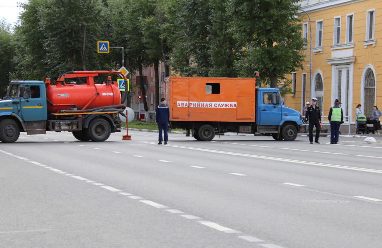 Вниманию водителей! Уточнены даты и время ограничения или временного перекрытия движения автотранспорта в День города и День ВМФ.. Вниманию водителей! Уточнены даты и время ограничения или временного перекрытия движения автотранспорта в День города и День ВМФ..